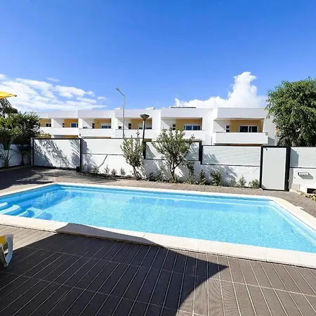 Summer House With Private Pool Villa